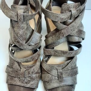 Dollhouse Elegant Brown Strappy Buckle/Zipper Women's Sandals